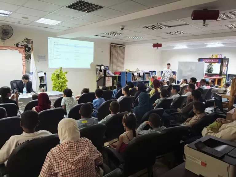 أسيوط تحتفل بتخريج مرحلتي البرمجة والذكاء الاصطناعي ضمن مبادرة أنا متعلم مدى الحياة
