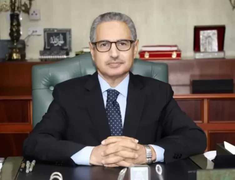 محافظ بني سويف يناقش جهود 39 زيارة ميدانية لمتابعة سير العمل بالوحدات والمديريات