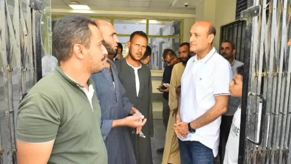 خط أحمر