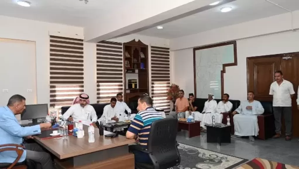 خط أحمر