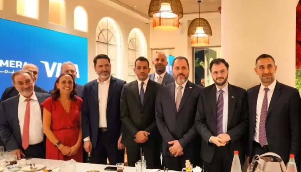 خط أحمر