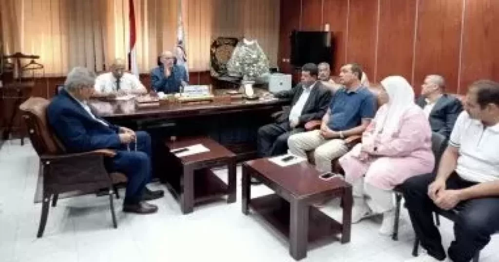 خط أحمر