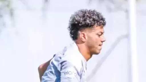 إمام عاشور يقترب من العودة لقائمة الأهلى أمام سموحة بالدورى