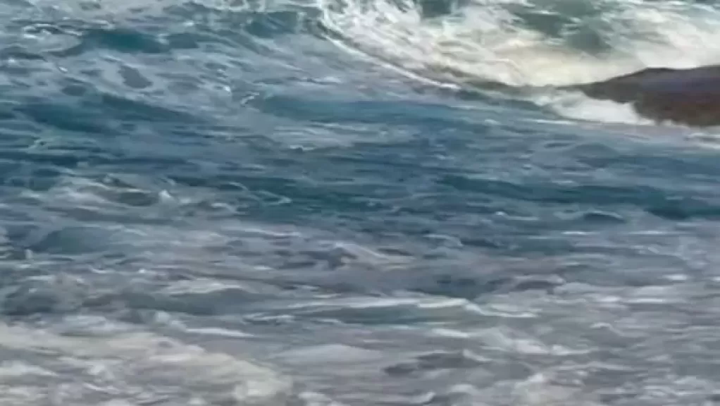 خط أحمر
