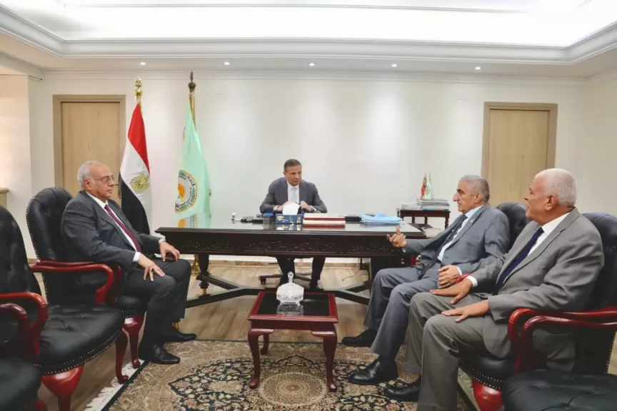 خط أحمر