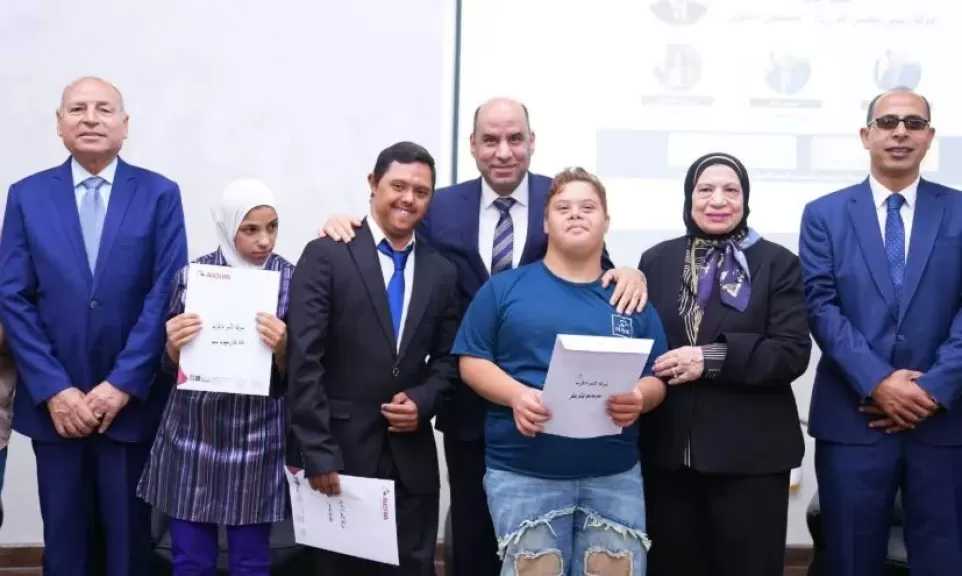 محافظ القاهرة: تسليم عقود العمل لذوي الهمم يعكس حرص الدولة على إتاحة فرص متكافئة أمامهم