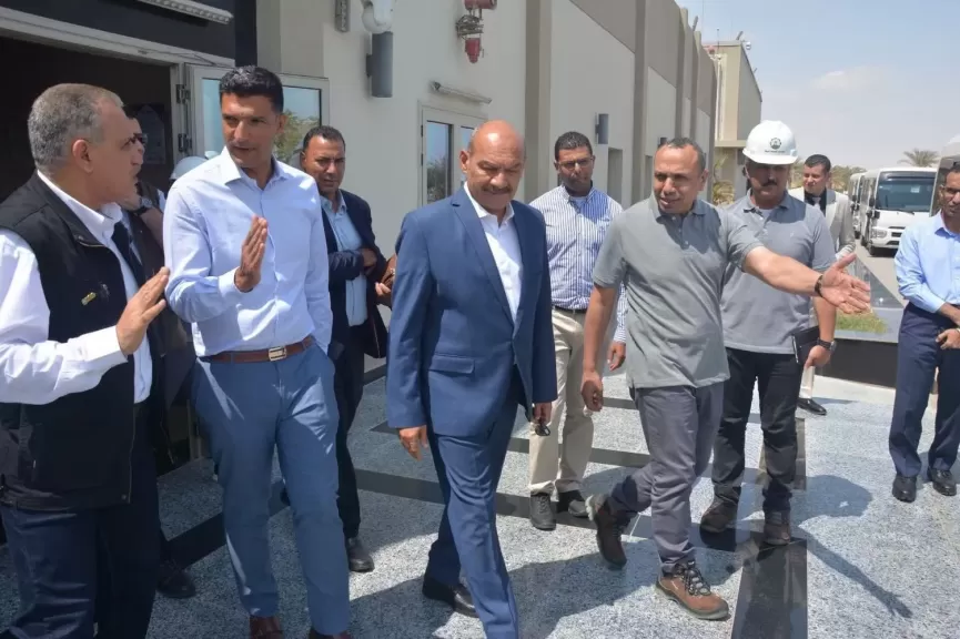 خط أحمر