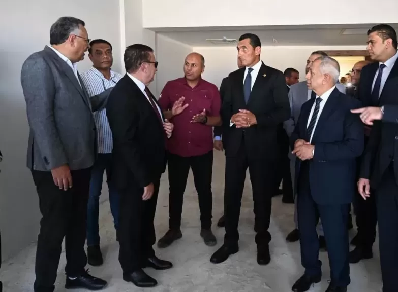 خط أحمر