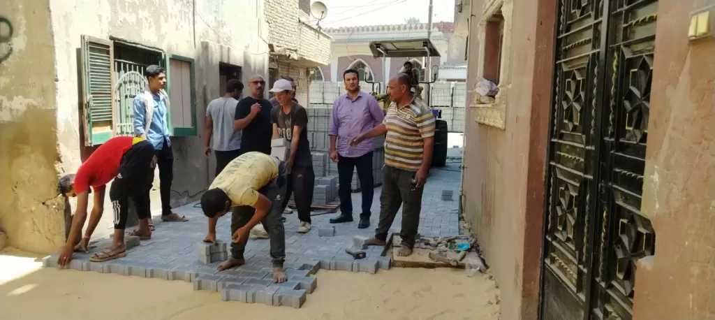 الجيزة: بدء أعمال رفع كفاءة وتطوير وتركيب بلاط الإنترلوك بـ29 شارعا في البدرشين