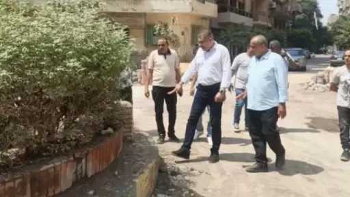 نائب محافظ القاهرة يوجه بسرعة إنهاء أعمال الرصف لباقي شوارع حي شبرا المدرجة فى الخطة الاستثمارية