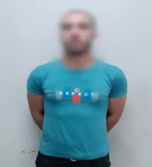 خط أحمر