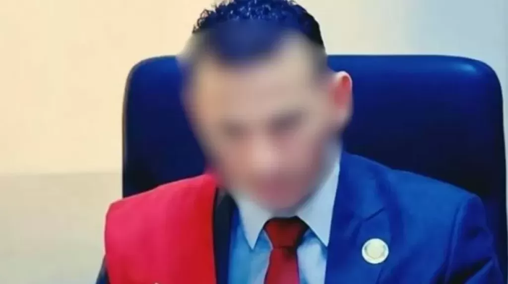 خط أحمر