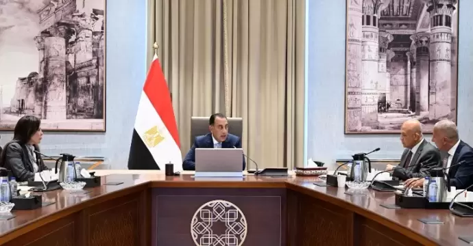 رئيس الوزراء يتابع مستجدات مشروعات تحلية مياه البحر وتوطين الصناعة المرتبطة بها