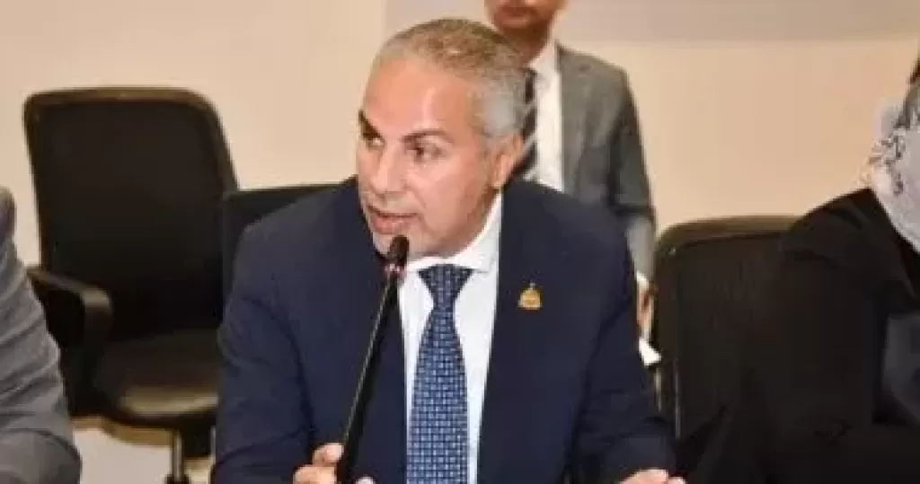 خط أحمر