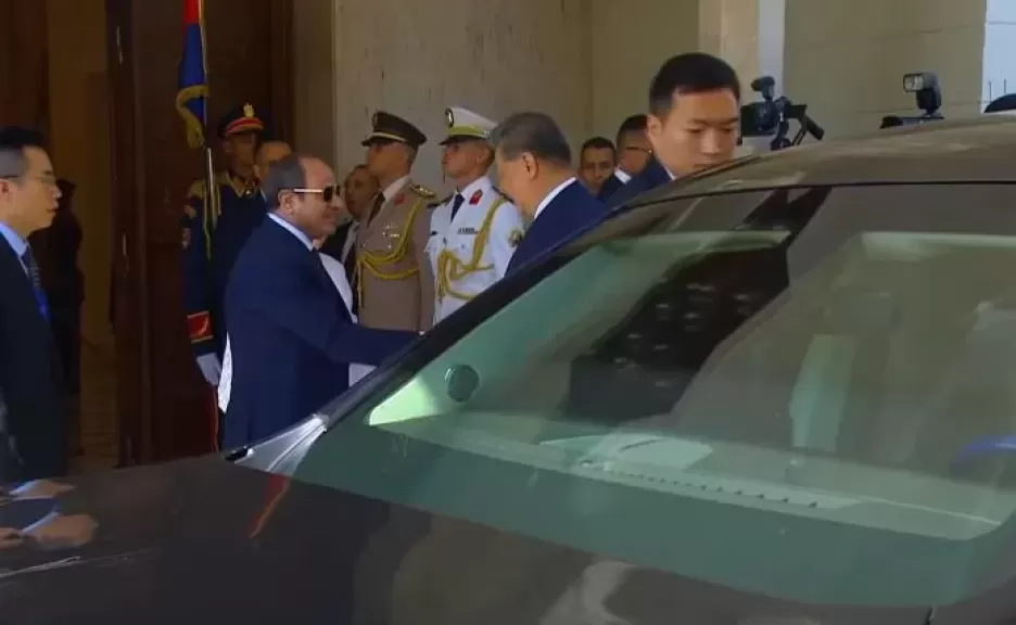 خط أحمر
