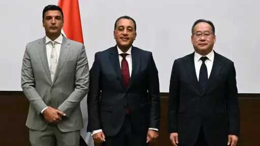 ‎رئيس الوزراء: 19.3 مليون سائح زاروا مصر.. وقناة السويس تنمو 33%