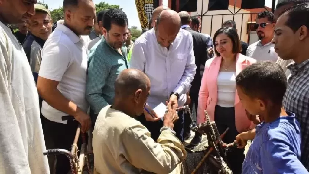 خط أحمر