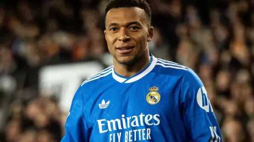 مبابي يقود هجوم ريال مدريد أمام ريال بيتيس في الدوري الإسباني