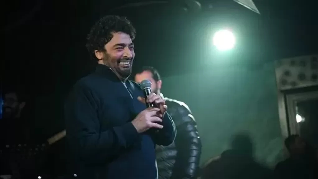 خط أحمر