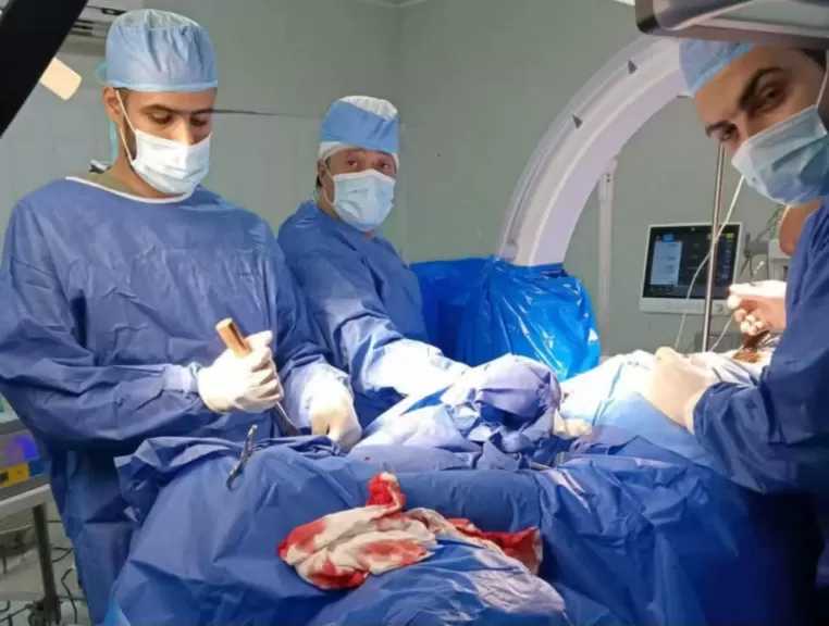 مستشفى أشمون العام ينقذ حياة مسنة بعد تركيب منظم دائم لضربات القلب مجانًا