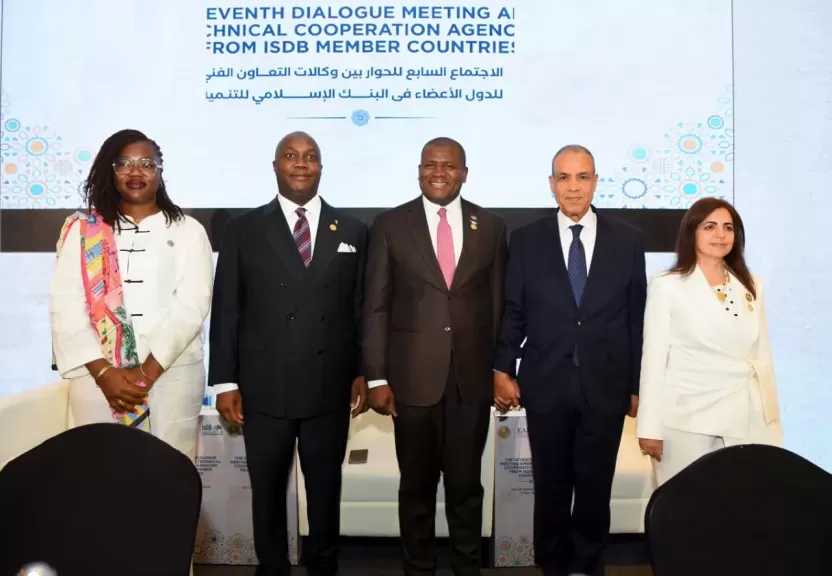وزير الخارجية يفتتح الاجتماع السابع للحوار بين وكالات التعاون بالدول الأعضاء في البنك الإسلامي للتنمية