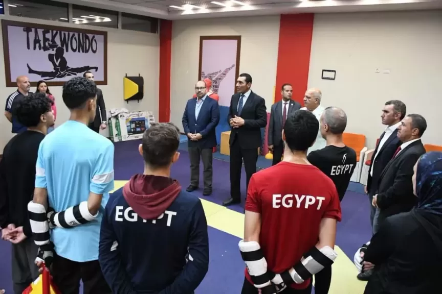 خط أحمر