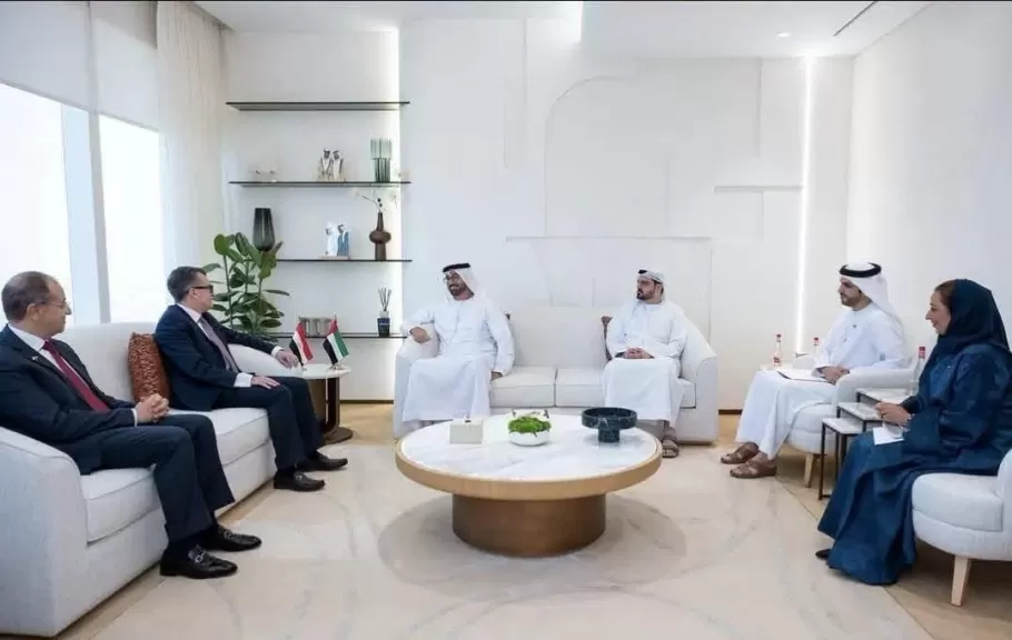 خط أحمر