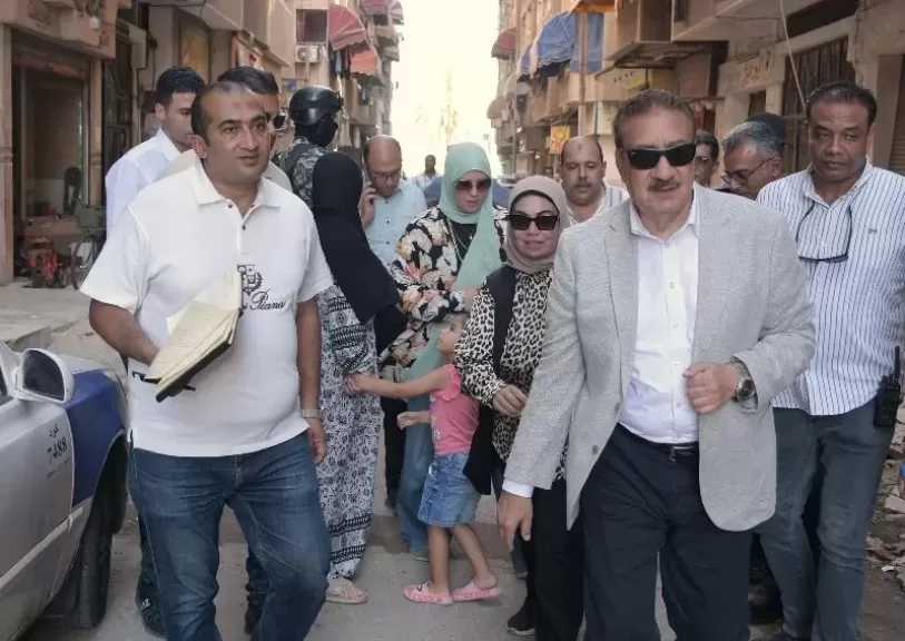 محافظ بورسعيد يتفقد تطوير 43 عمارة سكنية بمنطقة أبو بكر الصديق ببورفؤاد.. صور