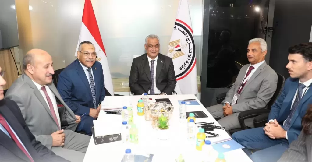 خط أحمر