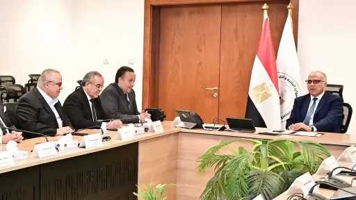 وزير الري ونقيب المهندسين يبحثان تحسين أوضاع المهندسين وتعزيز التعاون المشترك