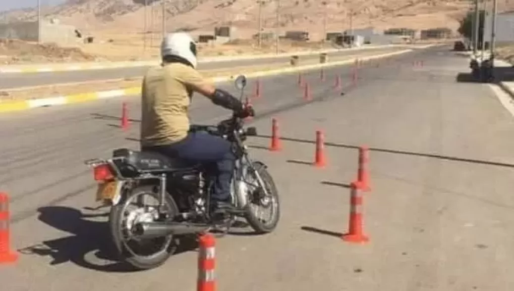 خط أحمر
