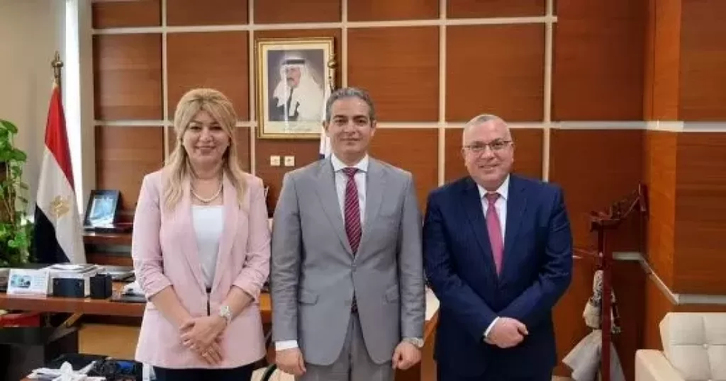 خط أحمر