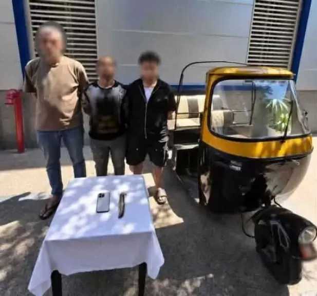 ضبط المتهمين بسرقة هاتف شخص تحت تهديد السلاح في القاهرة