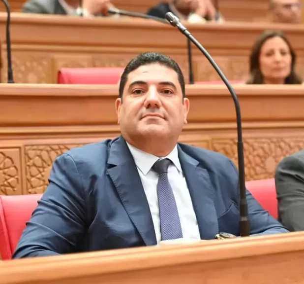 خط أحمر
