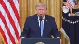 ترامب: إيران ترغب بشدة في إبرام اتفاق.. والحرب قد... ترامب: إيران ترغب بشدة في إبرام اتفاق.. والحرب قد تنتهي قبل الانتخابات النصفية