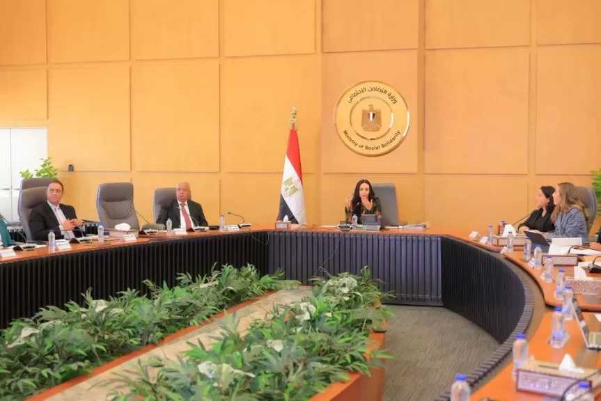 وزيرة التضامن الاجتماعي تترأس اجتماع مجلس إدارة صندوق ”قادرون باختلاف”