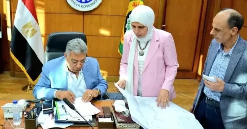 خط أحمر