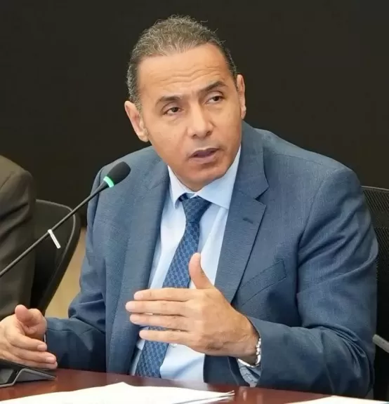 خط أحمر