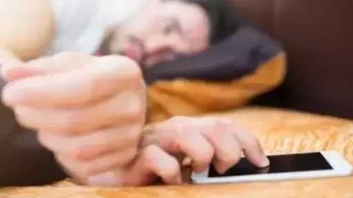 التعرض للضوء المفرط ليلا يرفع خطر الإصابة بأمراض القلب.. دراسة تحذر