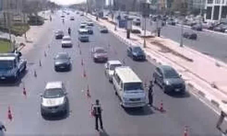 كثافات مرورية متوسطة بعدد من الطرق والمحاور الرئيسية صباح الخميس