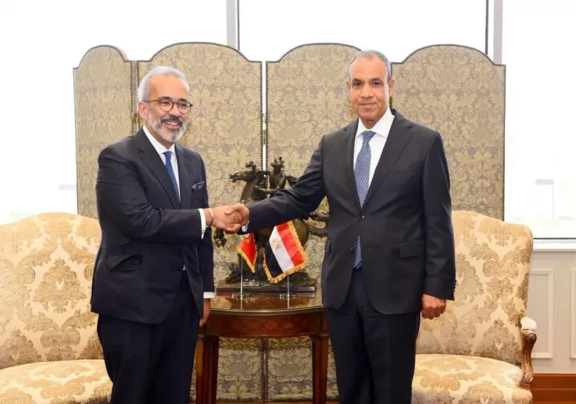 خط أحمر