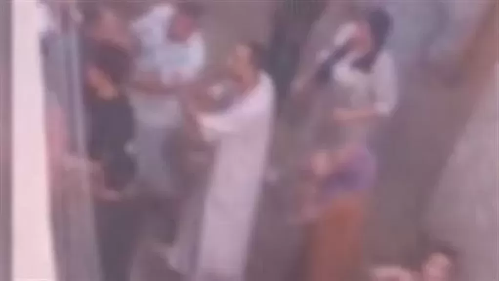 خط أحمر