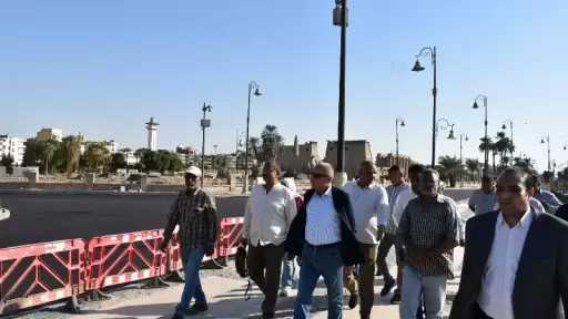 رصف وتجميل 4500 متر بشوارع الأقصر استعدادًا لاستقبال الموسم السياحي