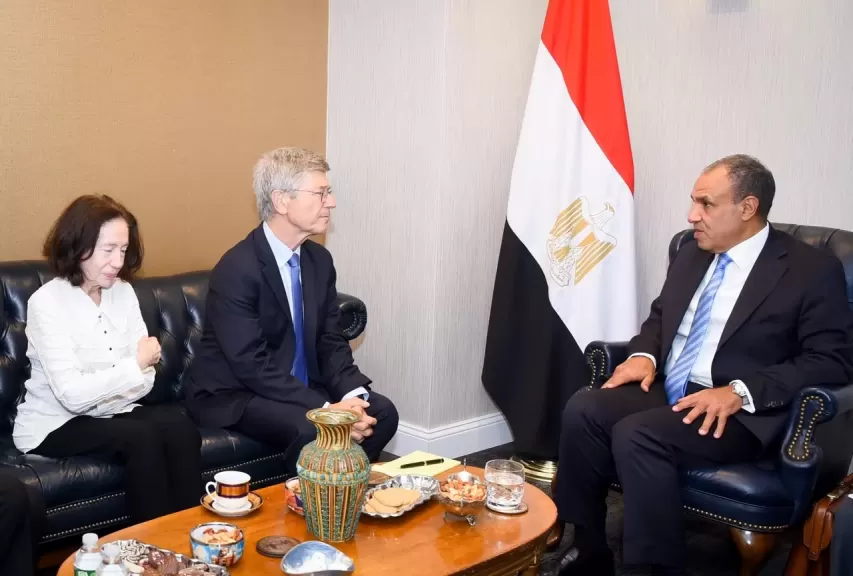 خط أحمر