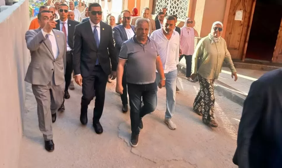 خط أحمر