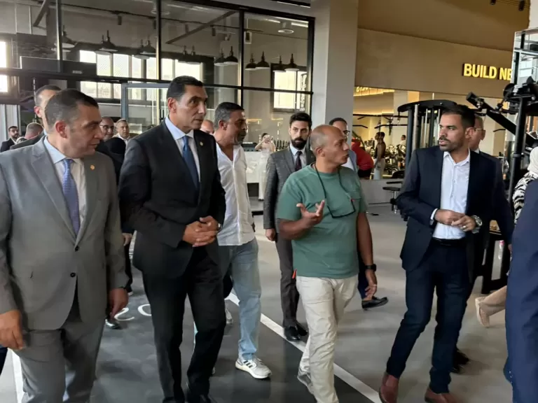 خط أحمر