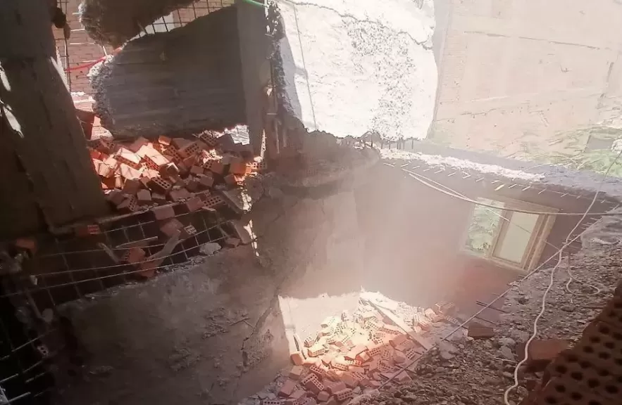 خط أحمر