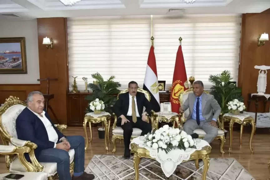 خط أحمر