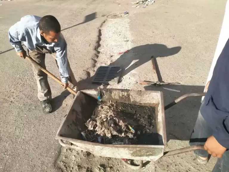 محافظ كفر الشيخ يوجه بصيانة وتطهير بيارات الصرف الصحي وصفايات الأمطار