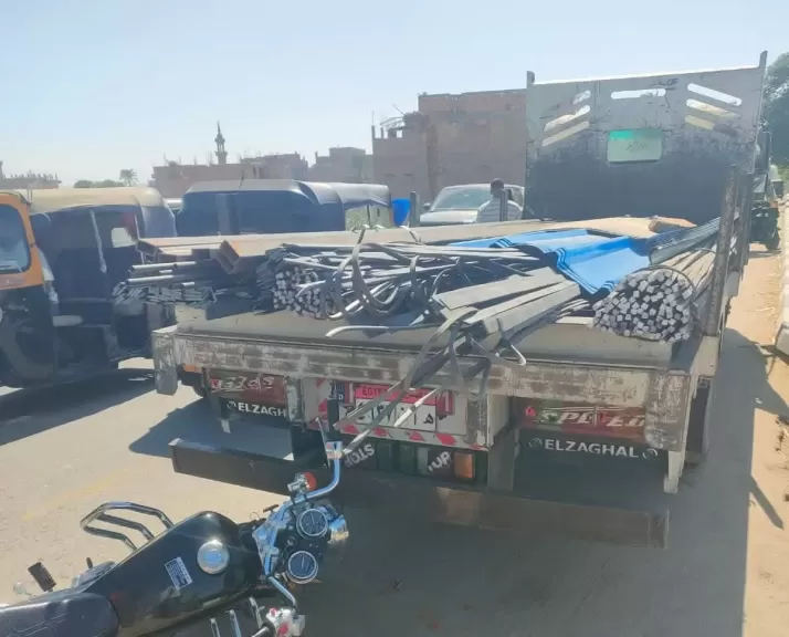خط أحمر